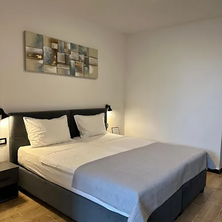 Apartman Crolivia Near Arena, Center Of