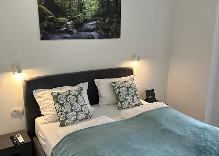 Crolivia Near Arena, Center Of * Pula